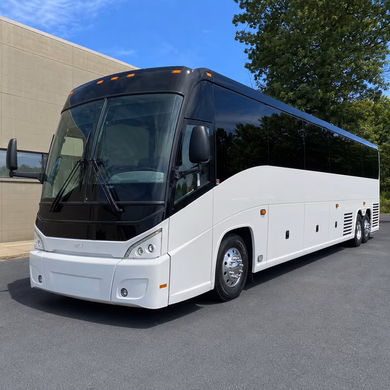 charter buses for wine festival groups headed to pikes peak wine country